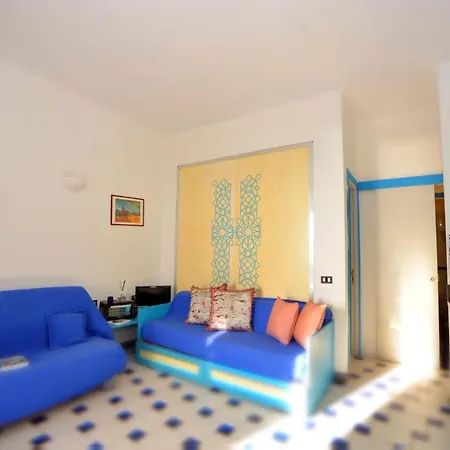 Dammusi Al Tramonto Orman Evi