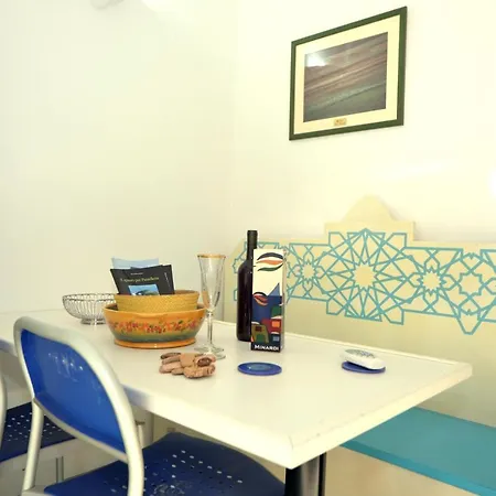 Dammusi Al Tramonto Orman Evi