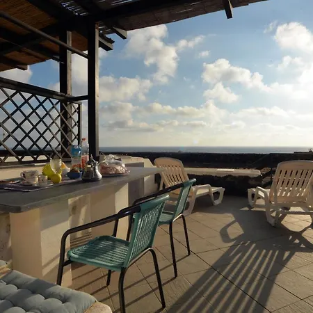 Dammusi Al Tramonto Orman Evi